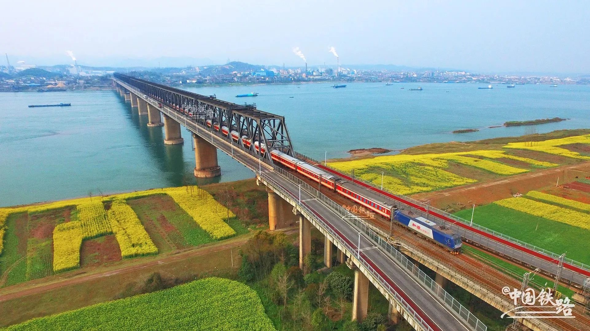 万里长江，有多少座桥？