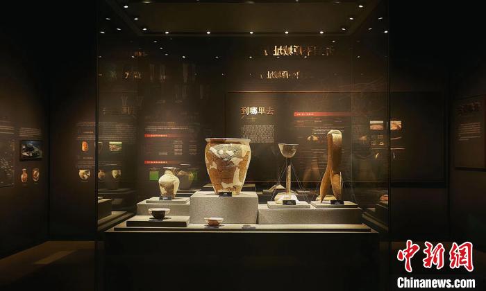 展出的器物。 成都文物考古研究院供图 展出的器物。 成都文物考古研究院供图